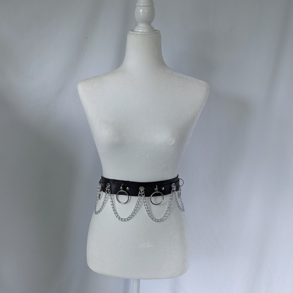 SOLD ON DEPOP - Picture 1 of 5